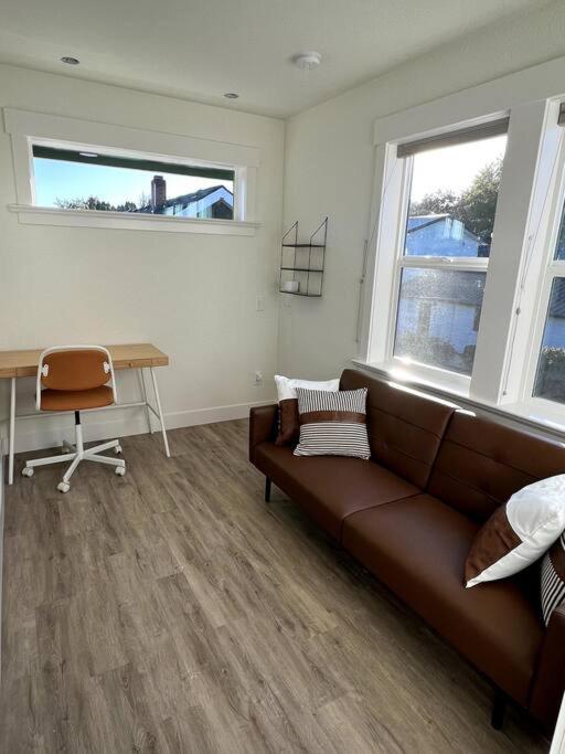 Brand New Custom Built Cottage In Downtown W/Pool! Salem Exterior foto